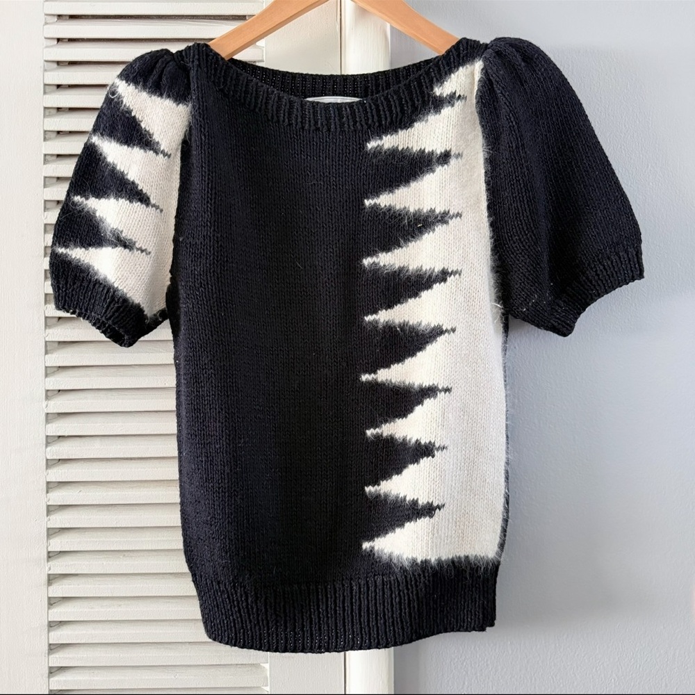 Vintage Nannell Hand Knitted angora rabbit hair/wool blend black white Sweater S - Picture 5 of 5